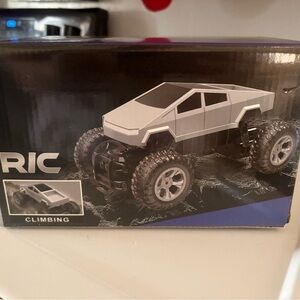 RC Climbing Toy Car - Gray